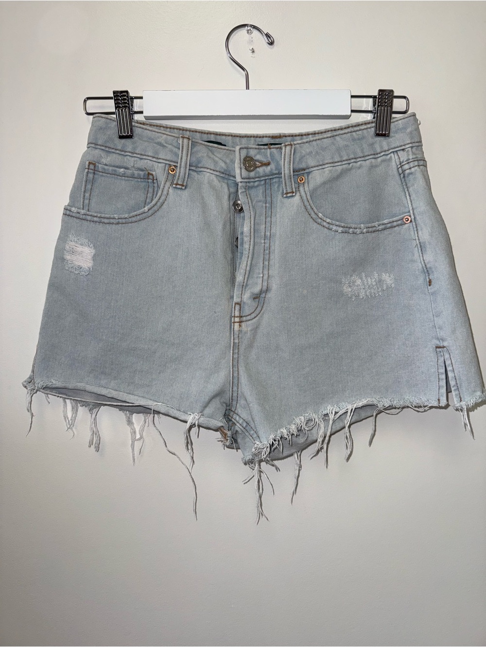 Wild Fable (6) Light Wash Super Hi Rise Distressed Denim Jean Shorts